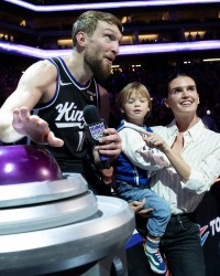 欧媒：立陶宛仅瓦兰一个NBA球员参加欧锦赛 小萨因陪产缺席