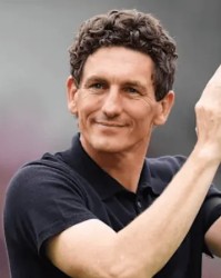 kaiyun-布伦特福德主帅：我了解罗西尼尔，对切尔西会踢得无所畏惧