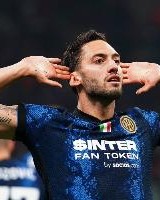 开云官网-父亲：恰尔汗奥卢在国米很满意且还有两年合同，转会是不可能的