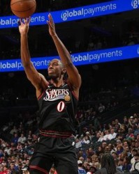 开云体育下载-马克西21分莱恩22+10 费城主场大胜雄鹿