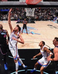 开云体育下载-亚历山大39分杰伦威伤退 热火送雷霆赛季第8败